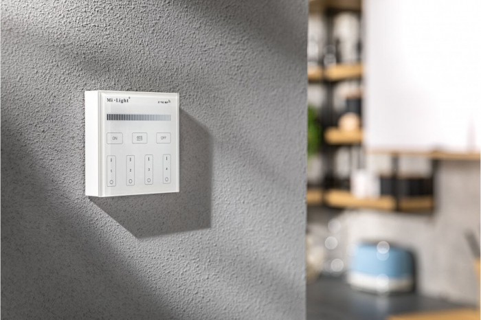 Controller touch pentru banda led MONO, 4 zone, alimentat cu baterii [2]