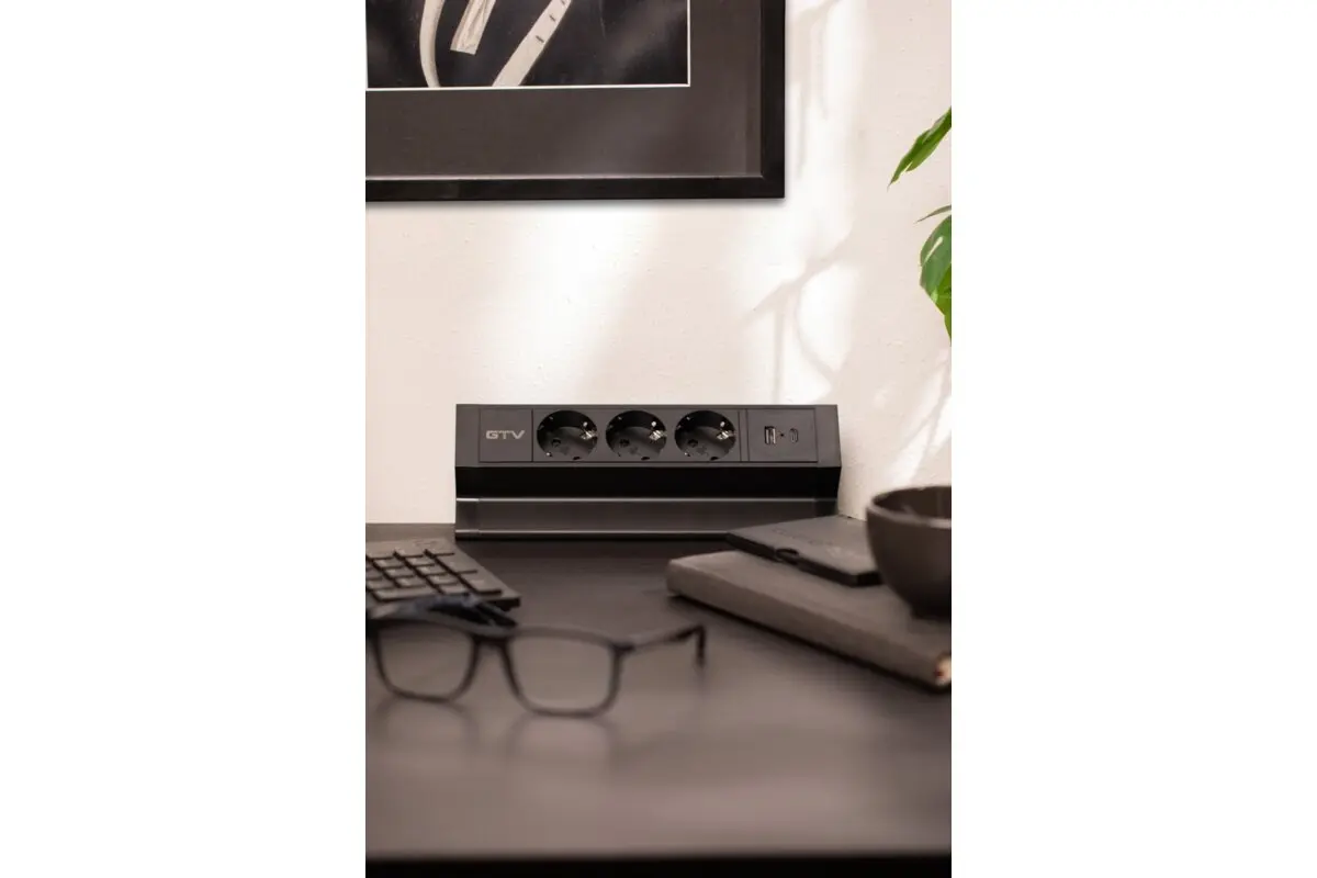 Priza birou BASCO 3 x Shucko, USB A + C, cablu 1.5 m, negru mat [9]