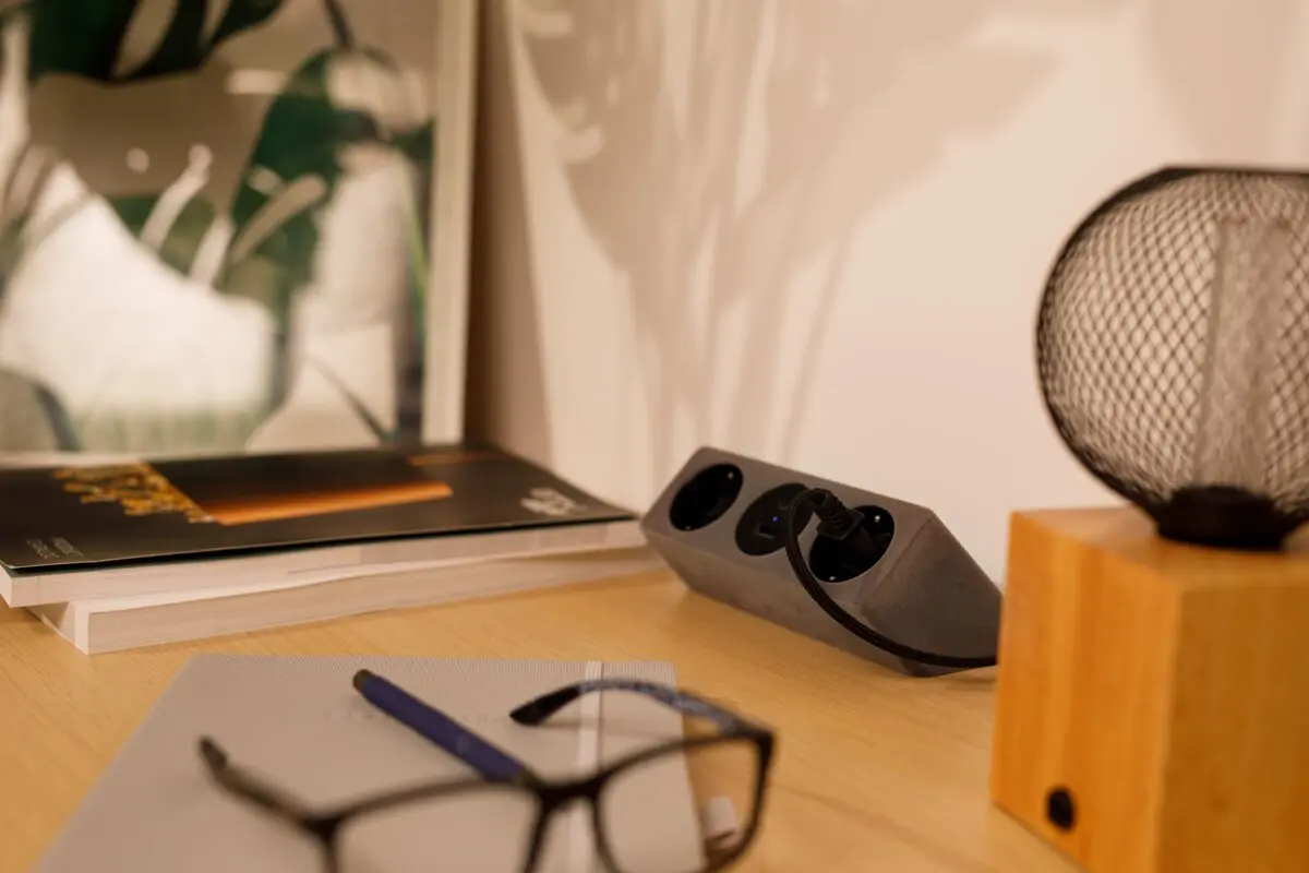 Priza birou SOFITO 2 x Shucko, USB A + C, cablu 1.5 m, gri [7]