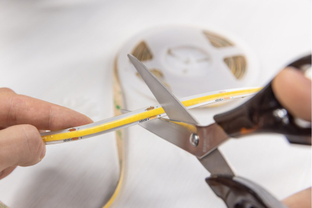 Banda LED 8 mm COB Shrink Tube 10W/m, 12V, IP65, 6500K, lumina rece, 5 m [2]