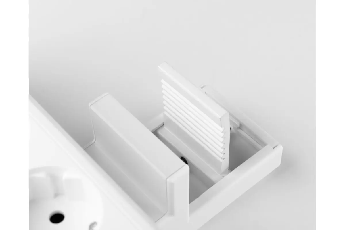 Priza birou NICO 3 x Shucko, USB A + C, cablu 1.5 m, alb mat [5]