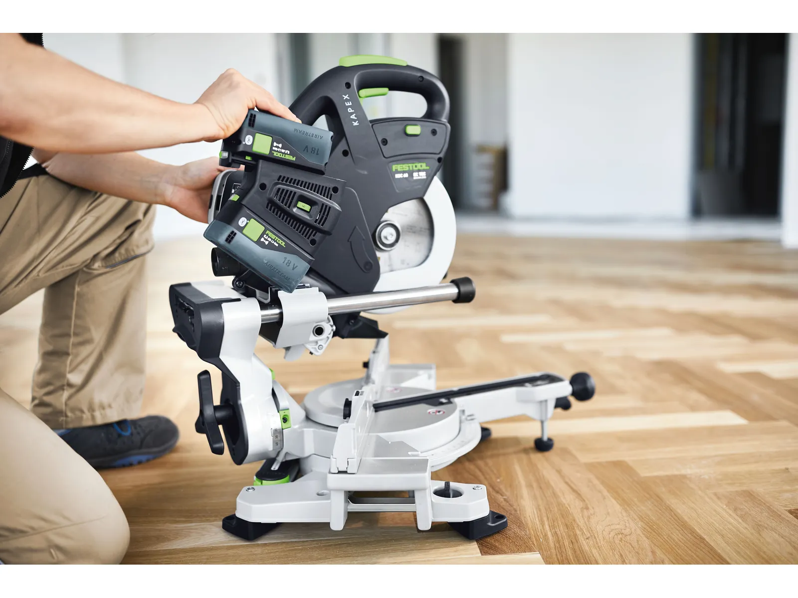 Fierastrau circular stationar cu sanie de glisare cu acumulator KSC 60 EB-Basic KAPEX [8]