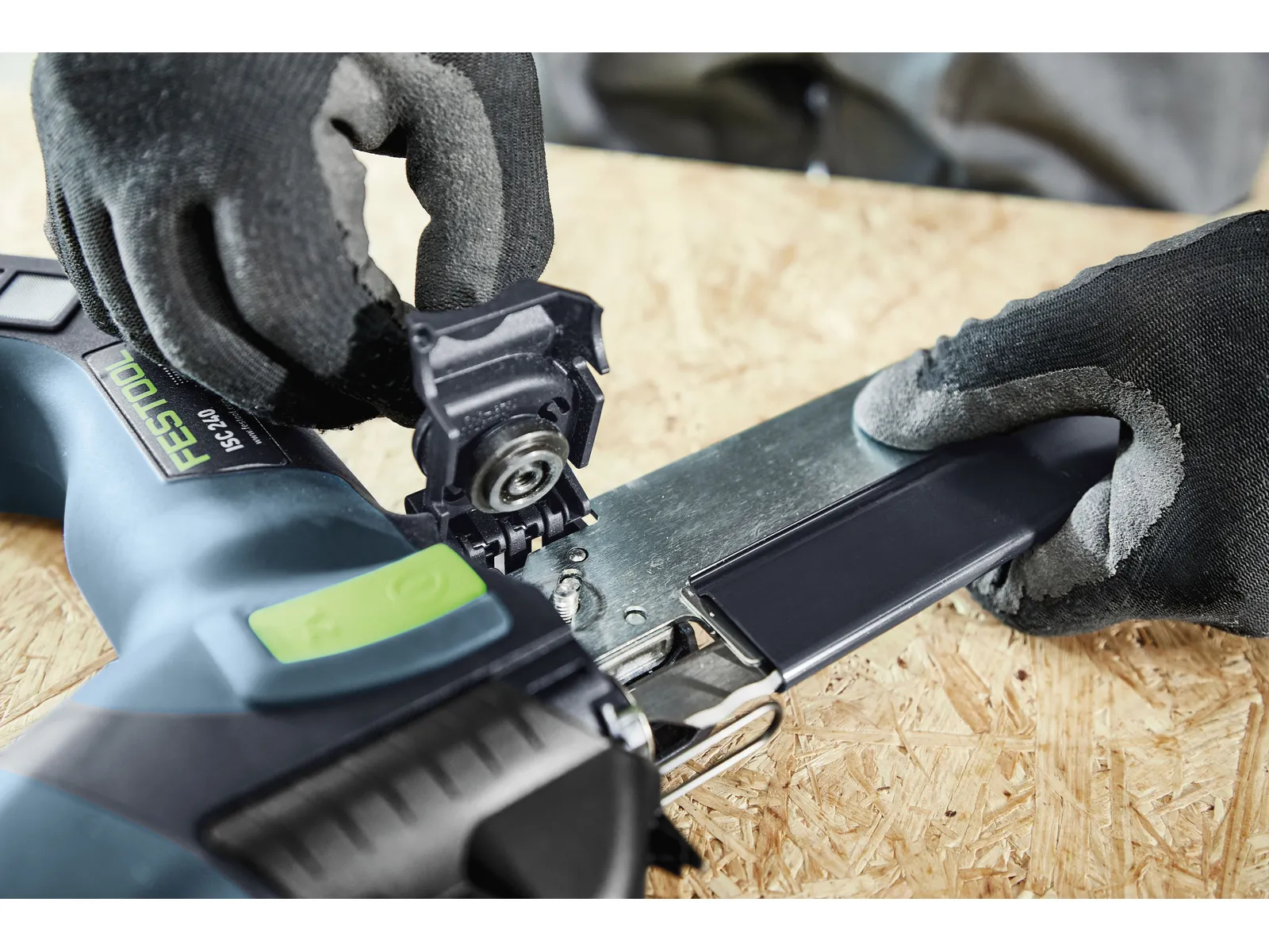 Fierastrau cu acumulator pentru materiale izolatoare ISC 240 EB-Basic [7]