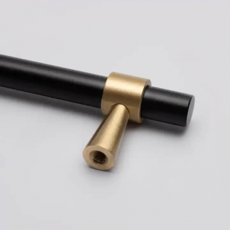 Maner mobila HK0070 128 mm, negru + alama [1]