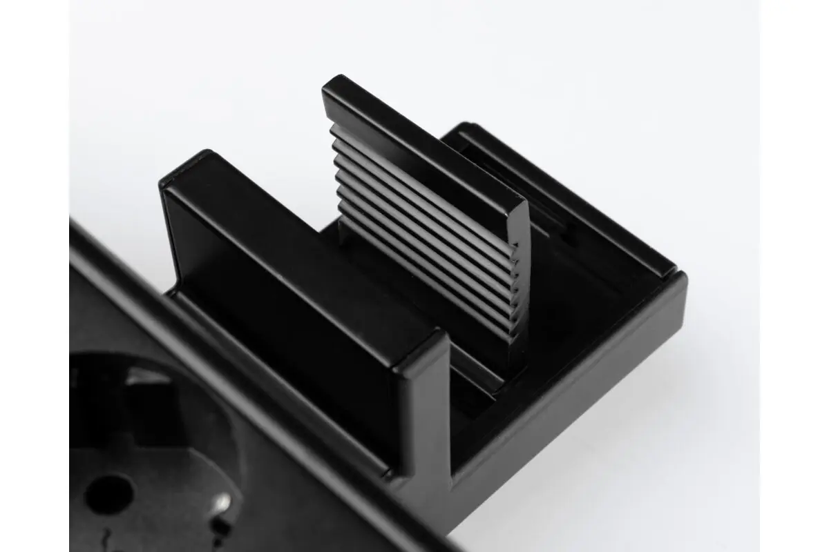 Priza birou NICO 3 x Shucko, USB A + C, cablu 1.5 m, negru mat [5]