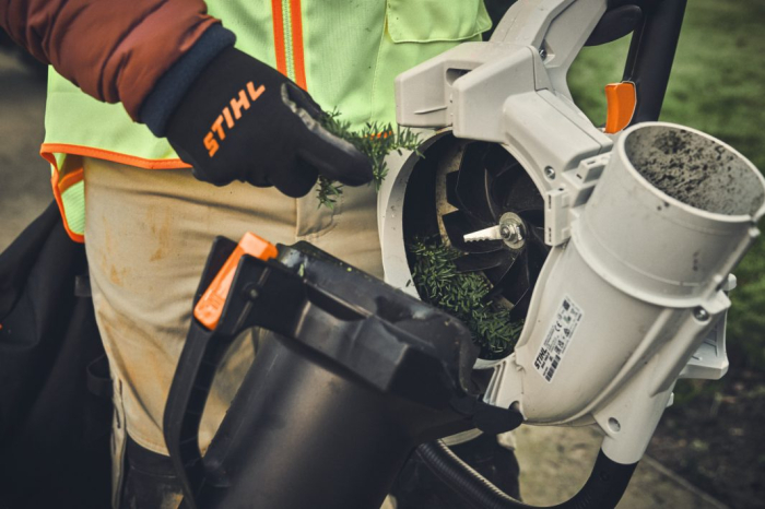 Aspirator cu tocator frunze Stihl SHA 140, 36V, 910 mc/h, 55 L [9]