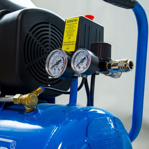 Compresor de aer cu piston Airmaster AIR2SHU824-AIR-70S, 24 L, 8 bar, 206 L/min, 2 CP, monofazat + Kit 5 accesorii [7]