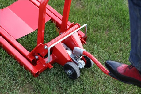 Dispozitiv hidraulic de inclinat / ridicat tractoras tuns gazon CLIPLIFT MAGNUM, max. 500 kg [6]
