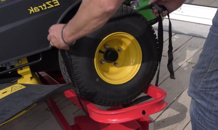 Dispozitiv hidraulic de inclinat / ridicat tractoras tuns gazon CLIPLIFT MAGNUM, max. 500 kg [9]