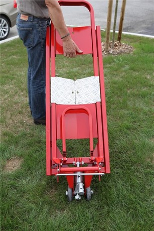 Dispozitiv hidraulic de inclinat / ridicat tractoras tuns gazon CLIPLIFT MAGNUM, max. 500 kg [7]