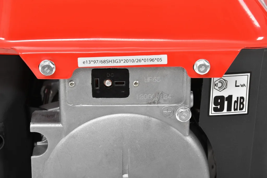 Generator de curent monofazat HECHT GG 950, 720 W, benzina [11]