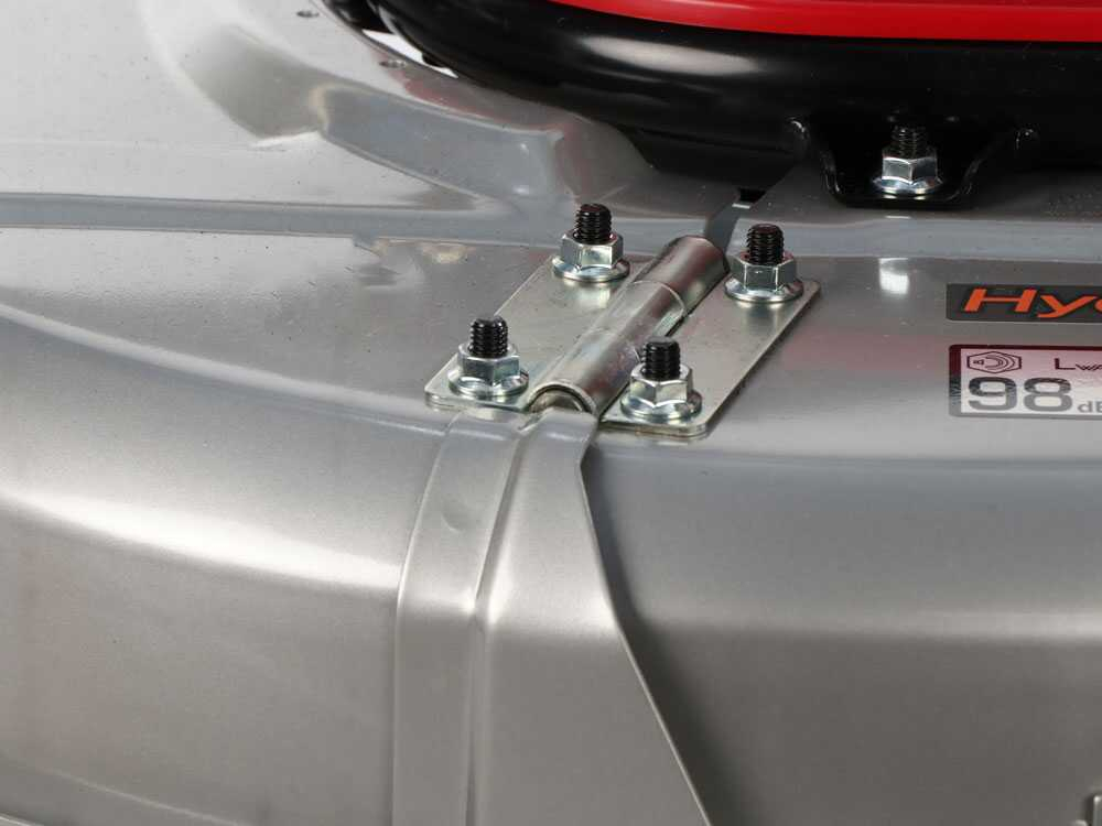 Masina de tocat iarba si vegetatie Honda UM 616 K3 EE2, 4.35 CP, benzina, 61 cm, transmisie variabila hidrostatic, Rotostop - blocarea lamei [54]