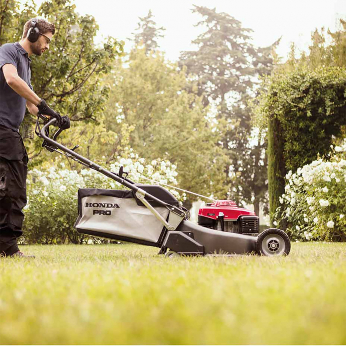 Masina de tuns iarba cu rulou posterior Honda HRH 536 QX, 4.3 CP, benzina, 53 cm, 83 L, autopropulsata 1 viteza, Rotostop - blocarea lamei + Golire cos fara a opri motorul [2]
