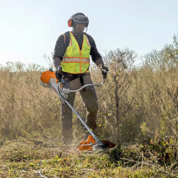 Motocoasa pe benzina Stihl FS 461 C-EM L, 2 timpi, 3 CP [3]
