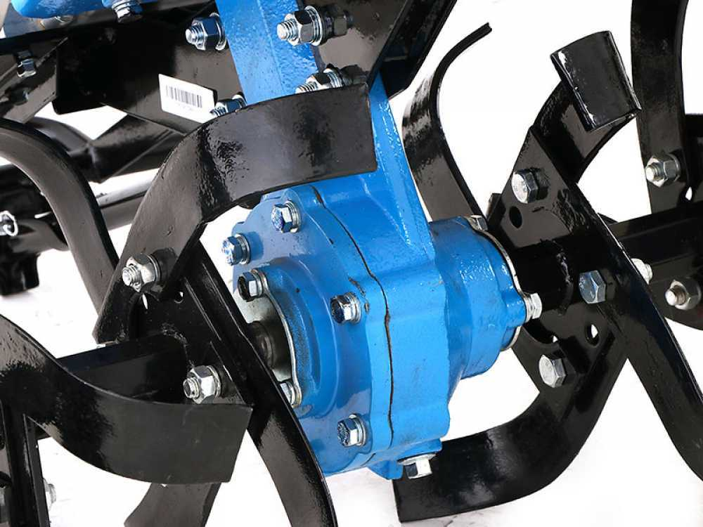 Motocultor AGT 13000 PREMIUM, Honda GX390, 13 CP, benzina, 3+1 viteze + roti 5.00-12", plug bilonat [61]