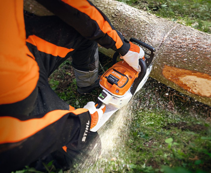 Motofierastrau cu acumulator Stihl MSA 300, 36V, 3 kW, 40 cm [7]