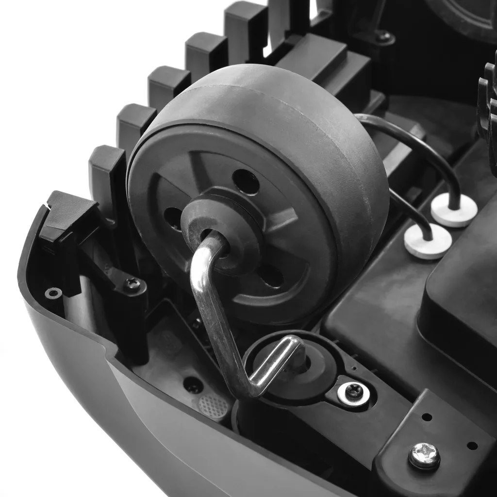 Robot de tuns gazon HECHT 5608, 20V, 2.5Ah, 18 cm, 800 mp [7]