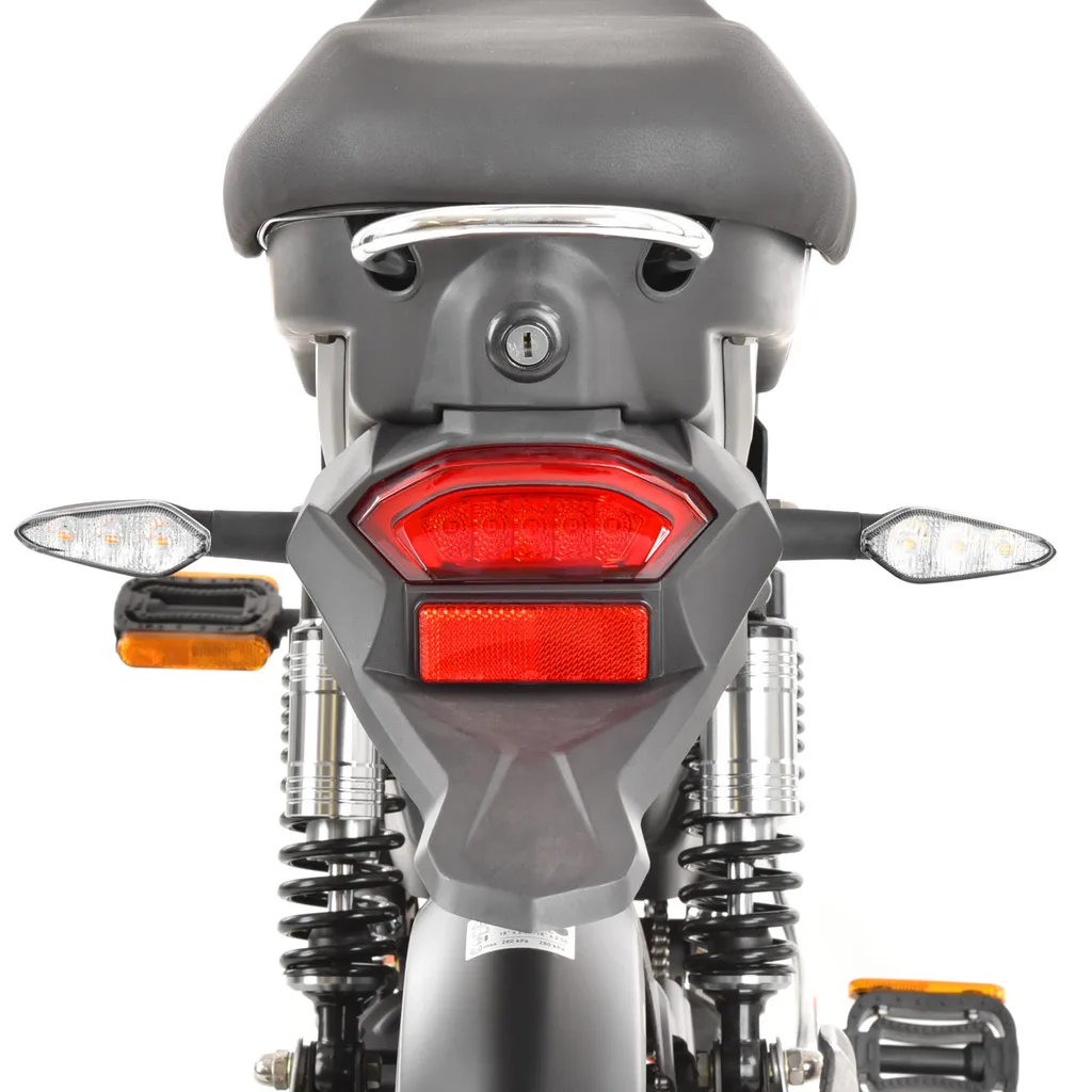 Scuter electric HECHT BETIS, 800 W, 48V, 12Ah, 45 km/h [9]