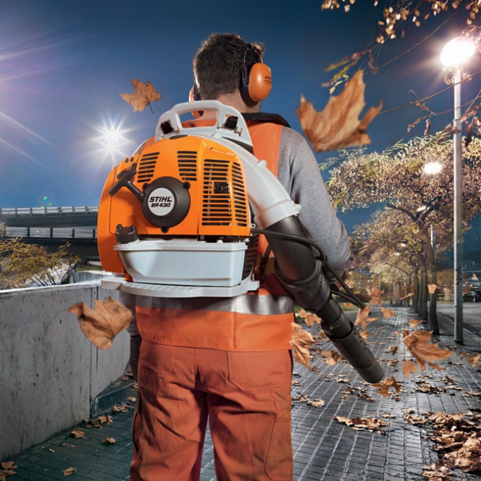 Suflanta frunze Stihl BR 430, 3.9 CP, 63.3 cmc, benzina, 2 timpi, 1300 mc/h [5]