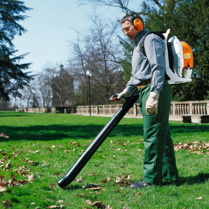 Suflanta frunze Stihl BR 550, 3.4 CP, benzina, 2 timpi, 1490 mc/h [7]