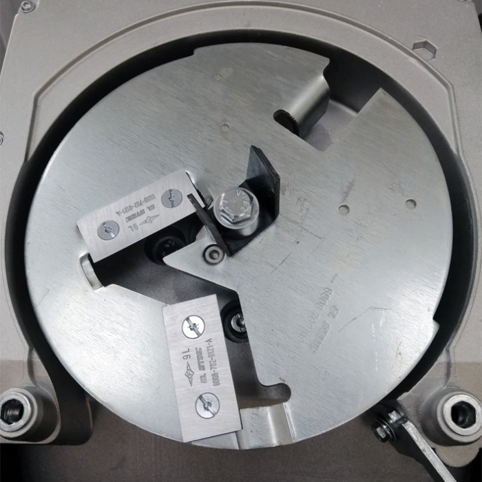 Tocator crengi si resturi vegetale Stihl GHE 150, 2500 W, max. 35 mm [4]