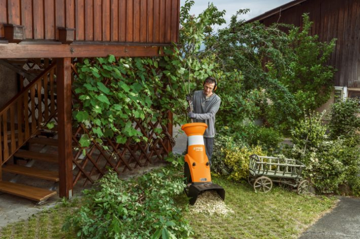 Tocator crengi si resturi vegetale Stihl GHE 150, 2500 W, max. 35 mm [6]