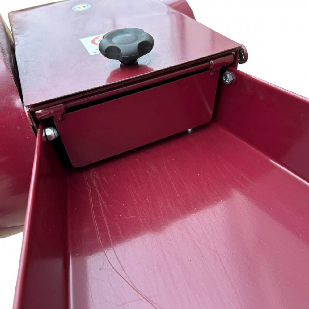 Tocator furaje (siscornita) VivaTechnix Siscornita VMD-1078, 2.2 kW, 500 kg/h [5]