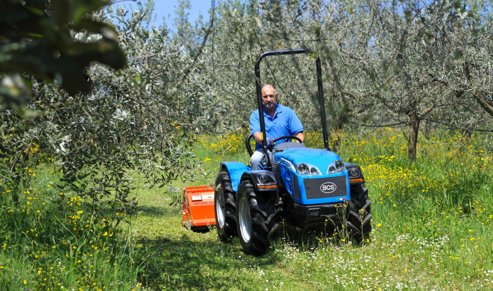 Tractor BCS INVICTUS 35 AR, 25 CP, diesel, EURO V, 4x4, 8+4 viteze, articulat [6]