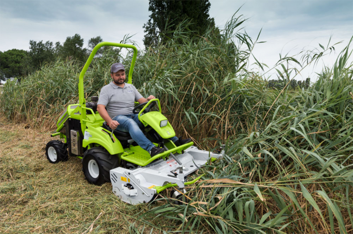 Tractoras cu tocator frontal pentru vegetatie Grillo FK 700, 18 CP, diesel, 115 cm, transmisie hidrostatica, diferential blocabil [6]