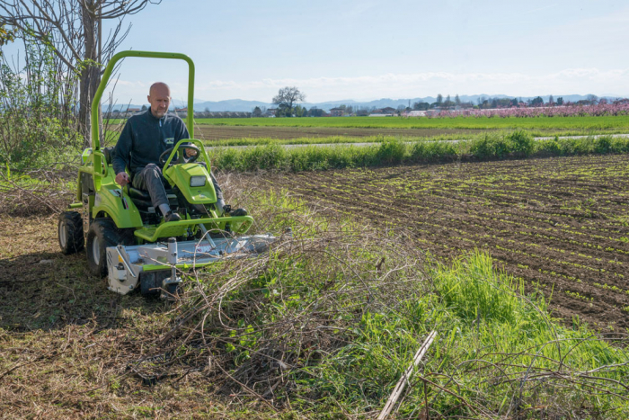 Tractoras cu tocator frontal pentru vegetatie Grillo FK 700, 18 CP, diesel, 115 cm, transmisie hidrostatica, diferential blocabil [10]