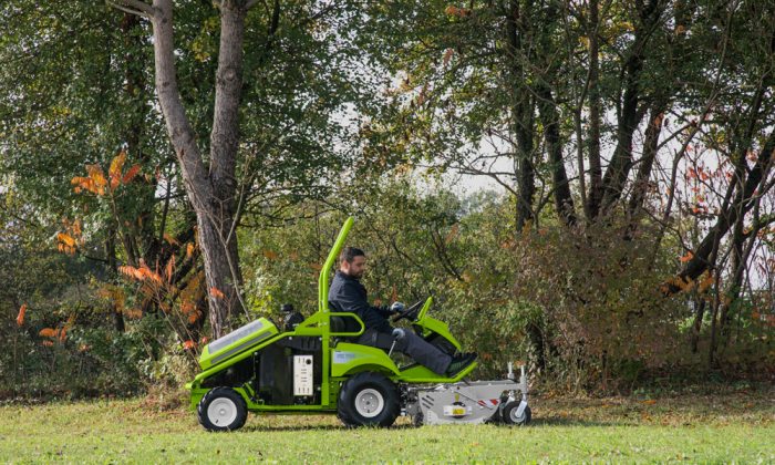 Tractoras cu tocator frontal pentru vegetatie Grillo FK 700, 18 CP, diesel, 115 cm, transmisie hidrostatica, diferential blocabil [8]