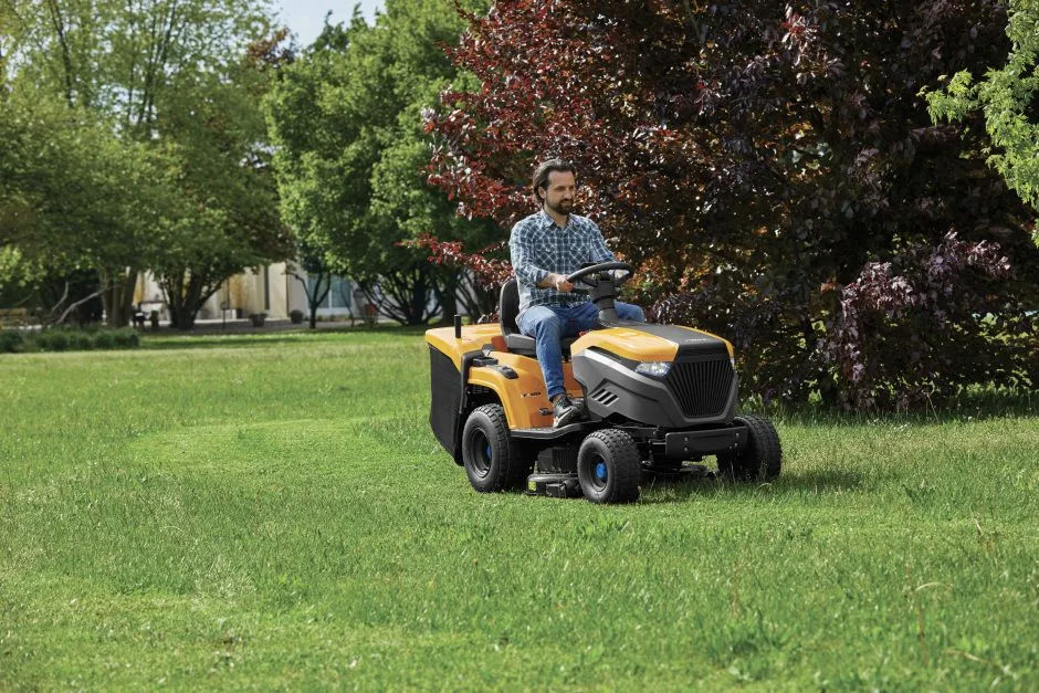 Tractoras de tuns gazon STIGA ESTATE 584e, acumulator Li-Ion 48V, 40Ah, 84 cm, cos 240 L [18]
