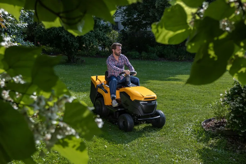Tractoras de tuns gazon STIGA ESTATE 598e, acumulator Li-Ion 56V, 40Ah, 98 cm, cos 240 L [11]