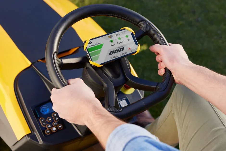 Tractoras de tuns gazon STIGA ESTATE 798e, acumulator Li-Ion 48V, 64Ah, 98 cm, cos 240 L [12]