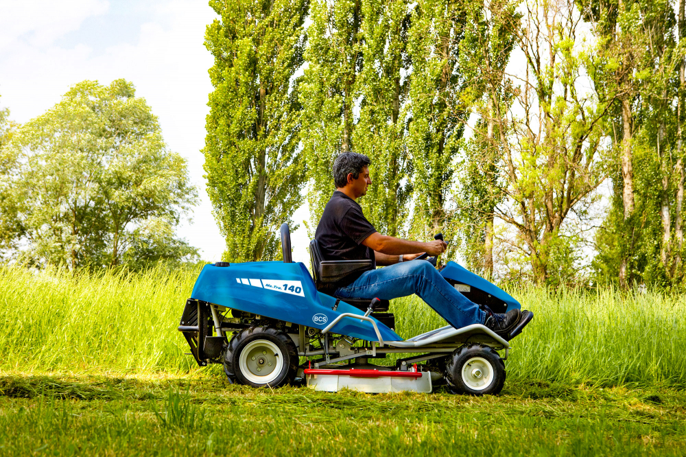 Tractoras de tuns si tocat vegetatie BCS MA.TRA 140, 15.2 CP, benzina, 85 cm [4]