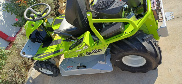 Tractoras de tuns si tocat vegetatie Grillo Climber 10 AWD 23, 19 CP, benzina, 93 cm, 4x4 [7]