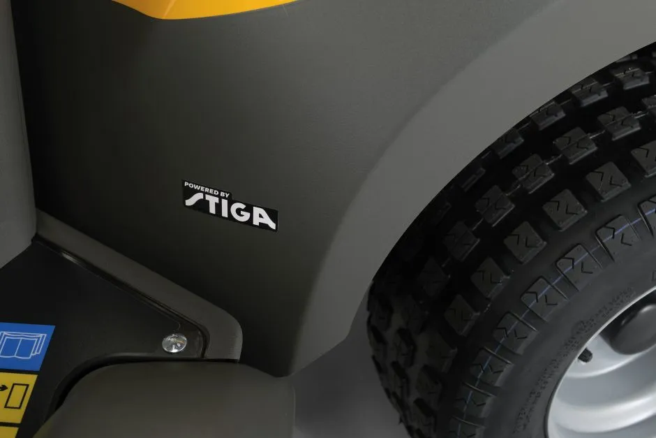 Tractoras cu masa frontala pentru tuns gazon STIGA PARK 500 W, 16 CP, benzina (fara masa de taiere) [11]