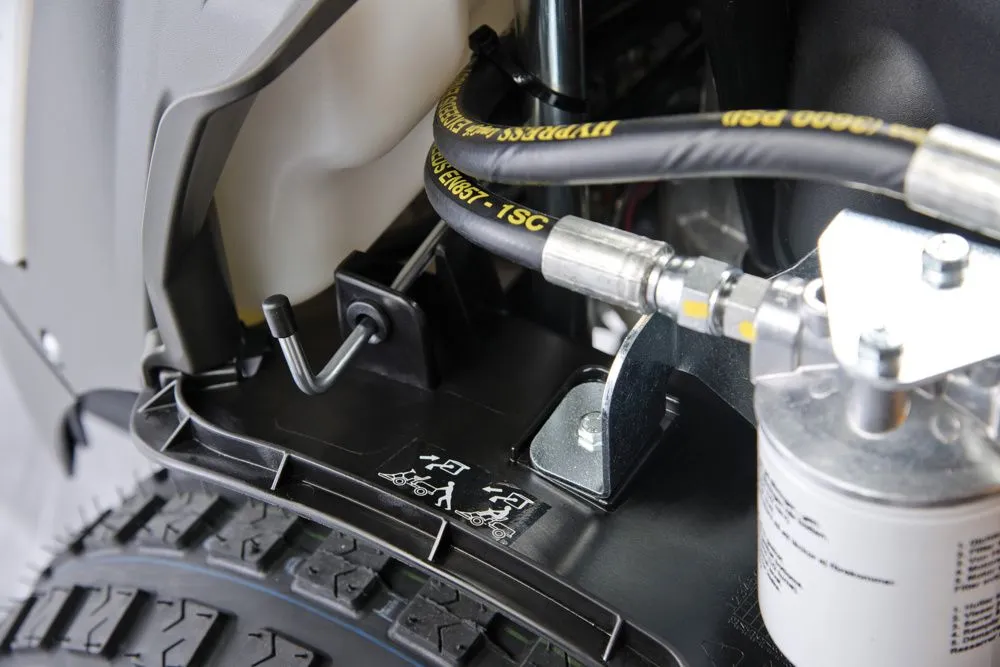 Tractoras cu masa frontala pentru tuns gazon STIGA PARK PRO 900 AWX 4WD, 20.6 CP, benzina (fara masa de taiere) [20]