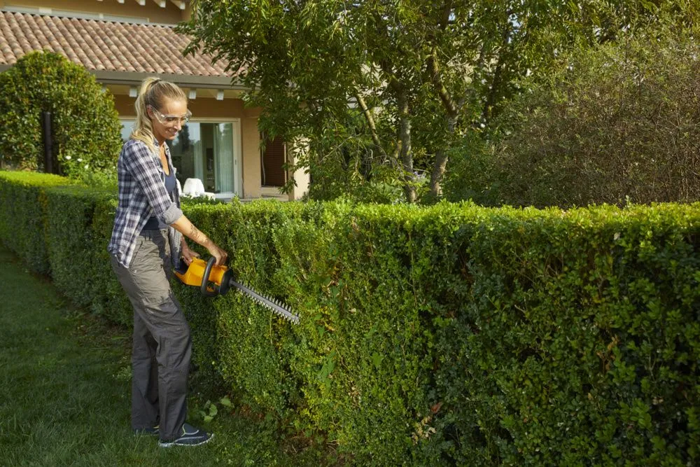 Trimmer de tuns gard viu cu acumulator Stiga HT 100e Kit, 20V, 2Ah, 50 cm [18]