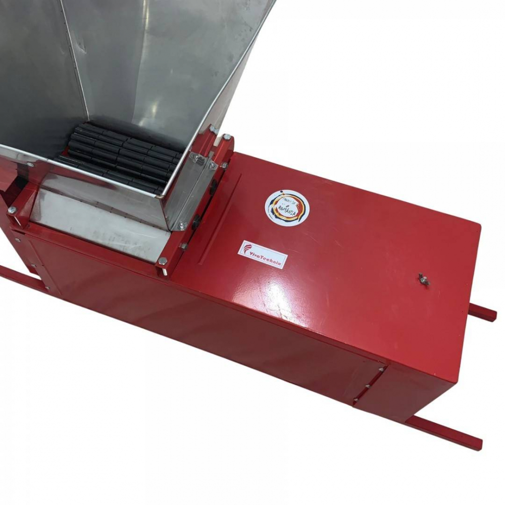 Zdrobitor-desciorchinator manual VivaTechnix VMD-33, 250 kg/h, cuva inox [3]
