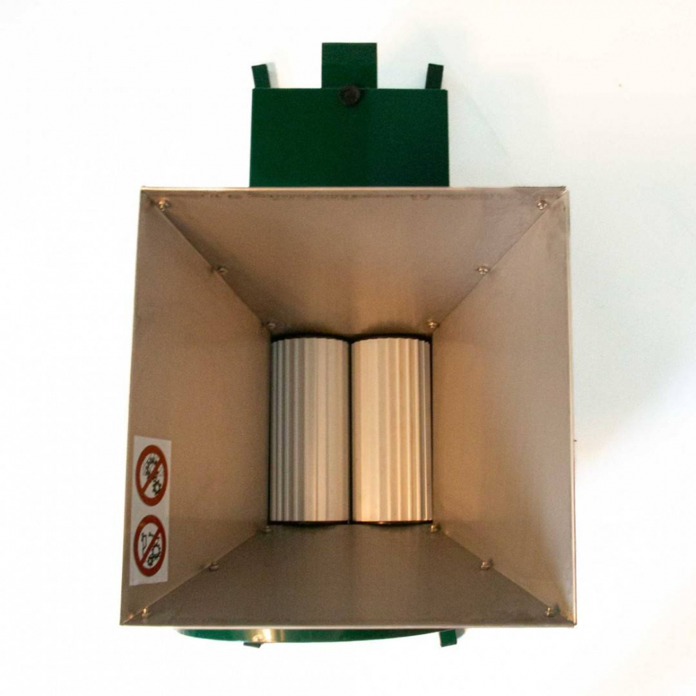 Zdrobitor electric cu desciorchinare VivaTechnix BY-ZDROP.EK, 0.55 kW, capacitate 800 kg/h [4]