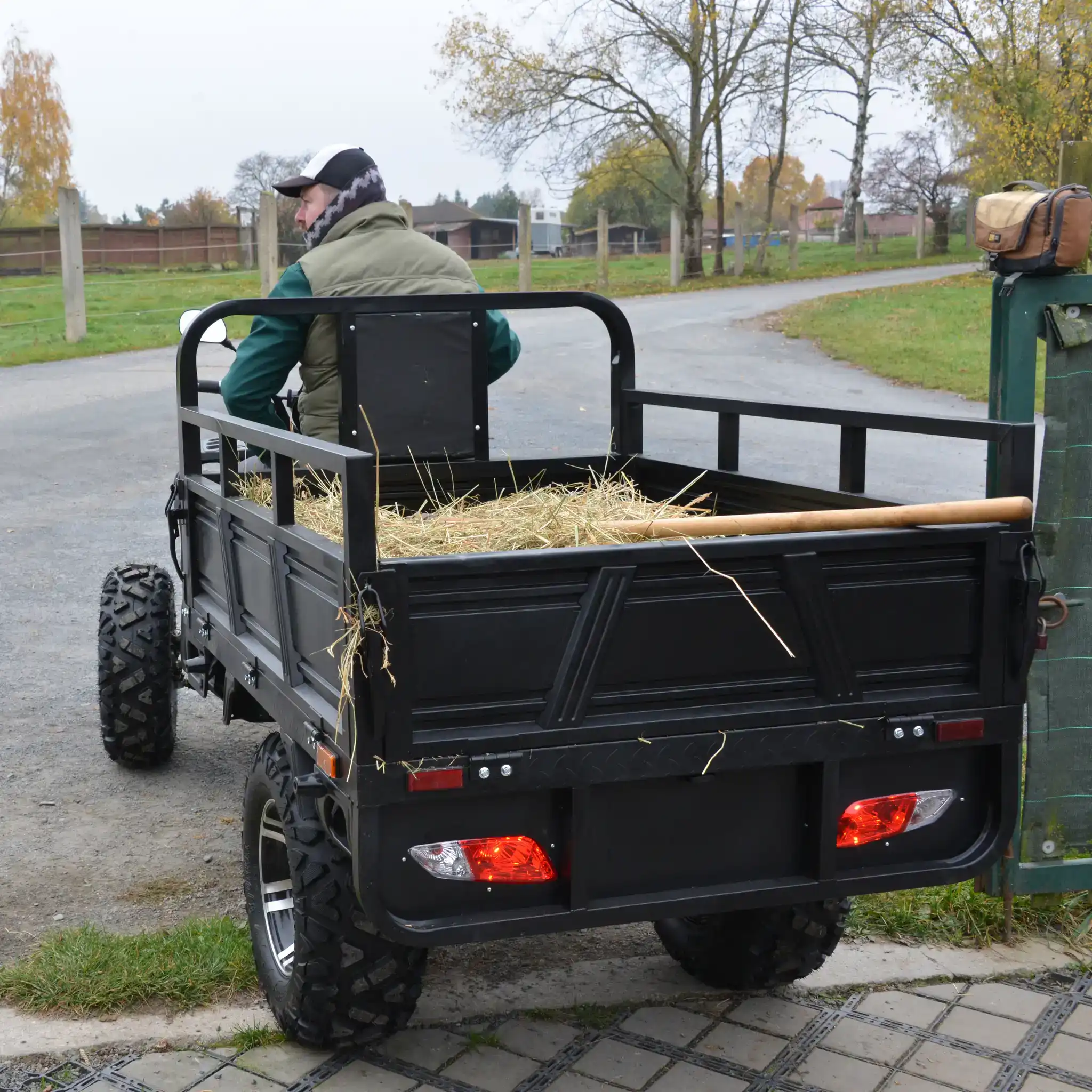 ATV electric utilitar cu platforma HECHT FARMIS, 3000 W, 72V, 52Ah, max. 53 km/h [22]