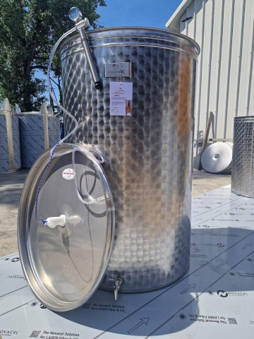 Cisterna inox cu capac flotant pneumatic KULINOX CLASIC, 1650 L [1]