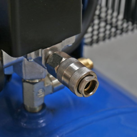 Compresor de aer Airmaster AIR27010-10, 7.5 kW, 10 CP, 10 bar, 1269 L/min, 270 litri [8]