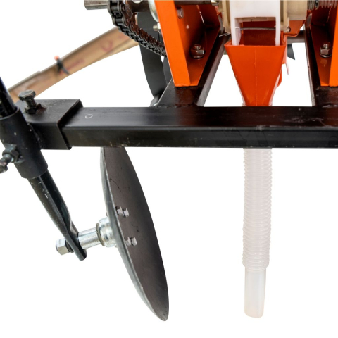 Dispozitiv de plantat si fertilizat cartofi Ruris [3]