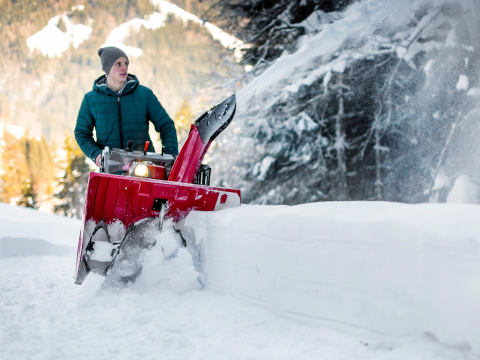 Freza de zapada Honda HSS 1380A ETD, 11.7 CP, benzina, 81 cm, transmisie hidrostatica, senile, pornire electrica [14]