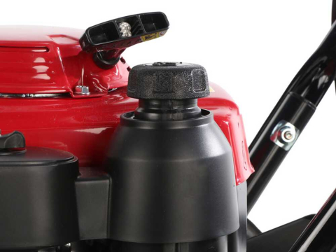 Masina de tocat iarba si vegetatie Honda UM 616 K3 EE2, 4.35 CP, benzina, 61 cm, transmisie variabila hidrostatic, Rotostop - blocarea lamei [23]