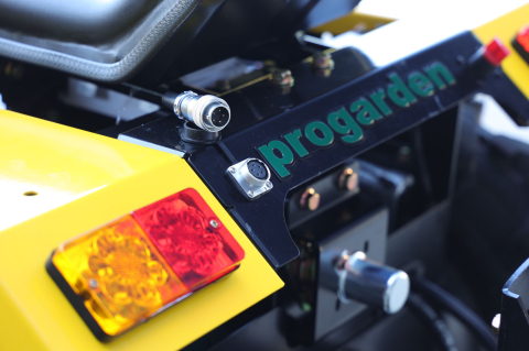 Mini tractor ProGARDEN Campo T18 V25.1, 4x4, 18 CP, benzina, hidraulica fata-spate, roti 6.00-12 [2]