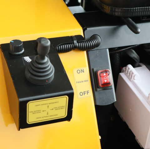 ProGARDEN Campo T18D Minitractor V27 4x4, 18CP, diesel, hidraulica fata-spate, roti 6.00-12 [5]