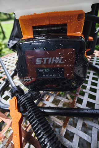 Pulverizator cu acumulator Stihl SGA 60 SET, 36V, 1.8 l/min, 15 litri [5]